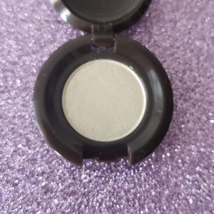 3/$15 New Mini Becca Vanilla Quartz highlighter